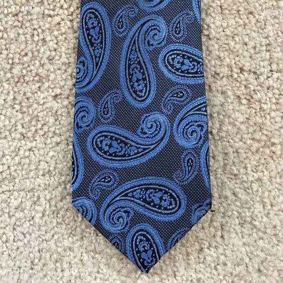 Pronto Uomo Other - Pronto Uomo Neck Tie NWT Paisley Blue Silver